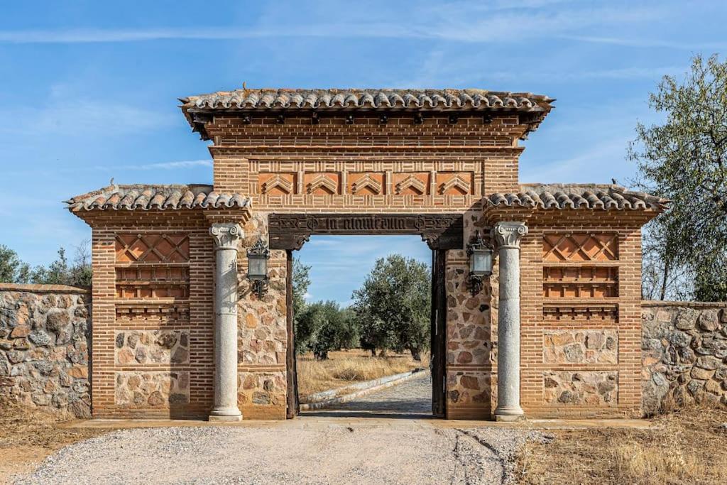 Casa Palacio Toledo Puy Du Fou エクステリア 写真